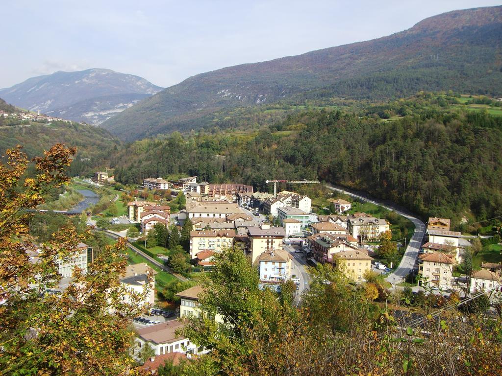 Hotel Posta Comano Terme Exterior foto